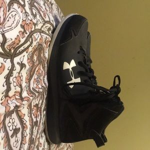 Under Armour Sneakers